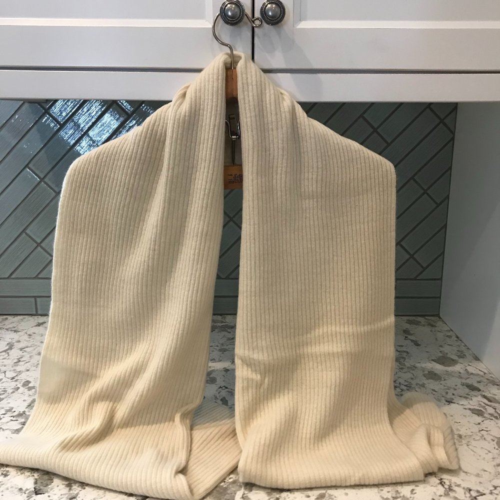 Ann Taylor 100% cashmere wrap scarf